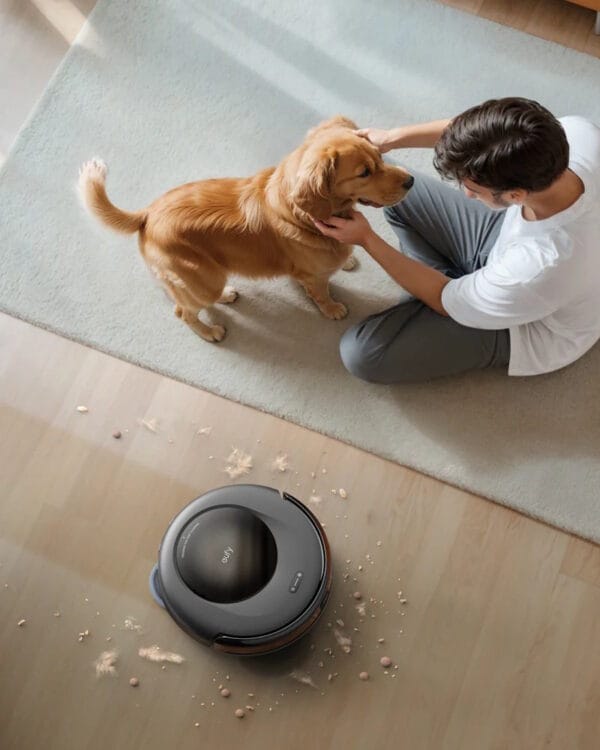 eufy c20 omni zwart robotstofzuiger impressie1