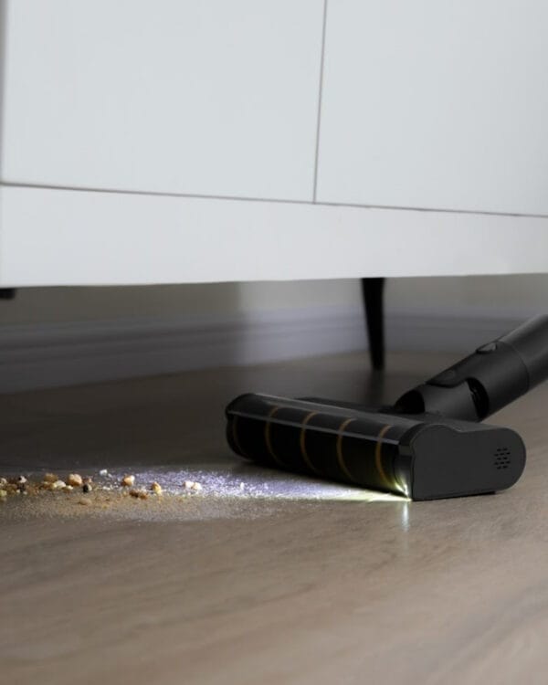 dreame r10 pro zwart steelstofzuiger impressie2