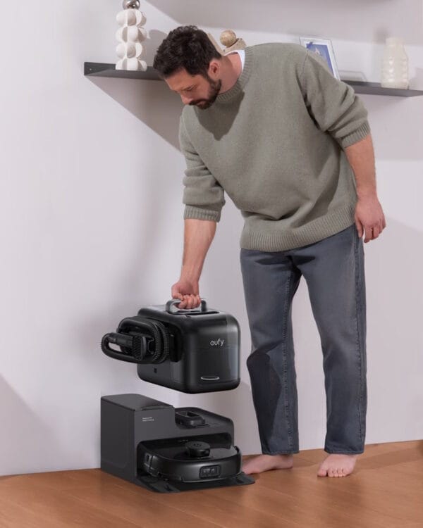 eufy e28 omni zwart robotstofzuiger impressie